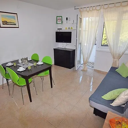 In Pula/istrien 35388 דירה פולה